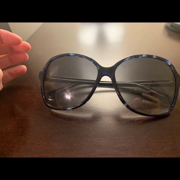Gucci Accessories - Gucci sunglasses